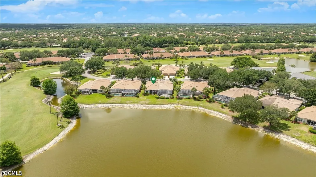 1896 Crestview Way Naples FL 34119