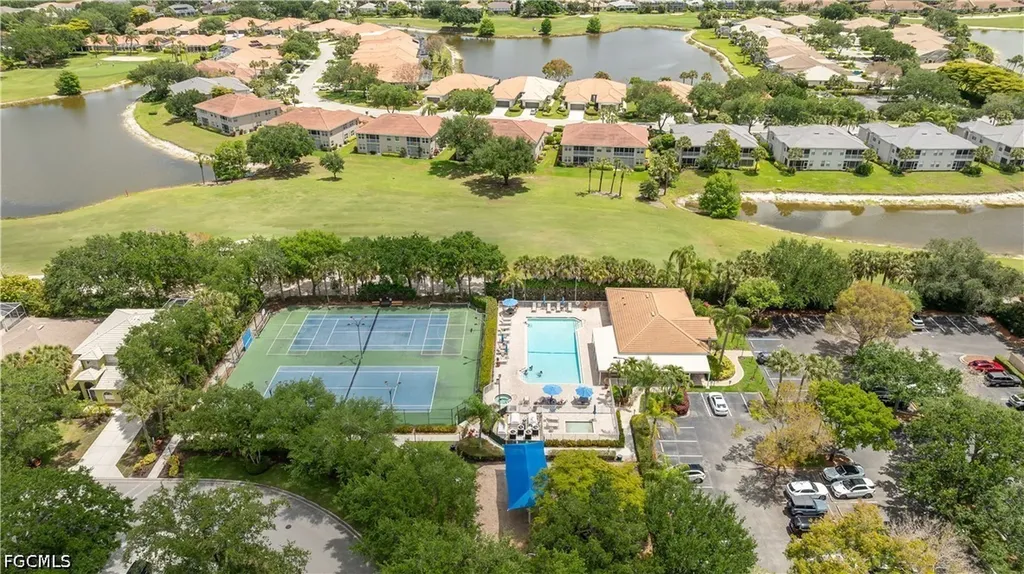 1896 Crestview Way Naples FL 34119