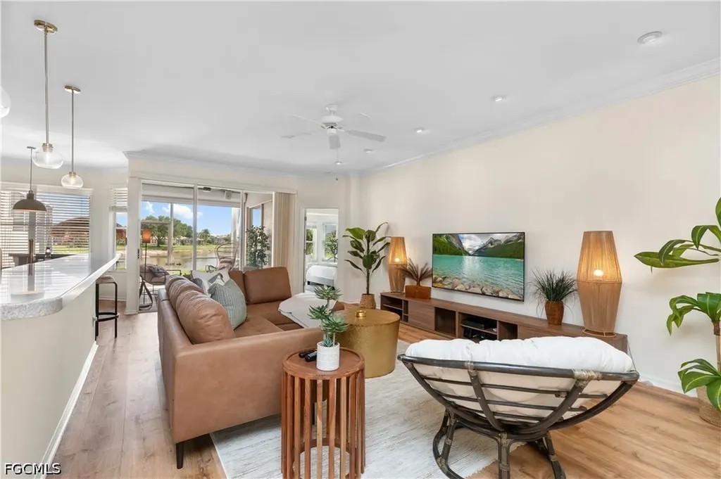 1896 Crestview Way Naples FL 34119