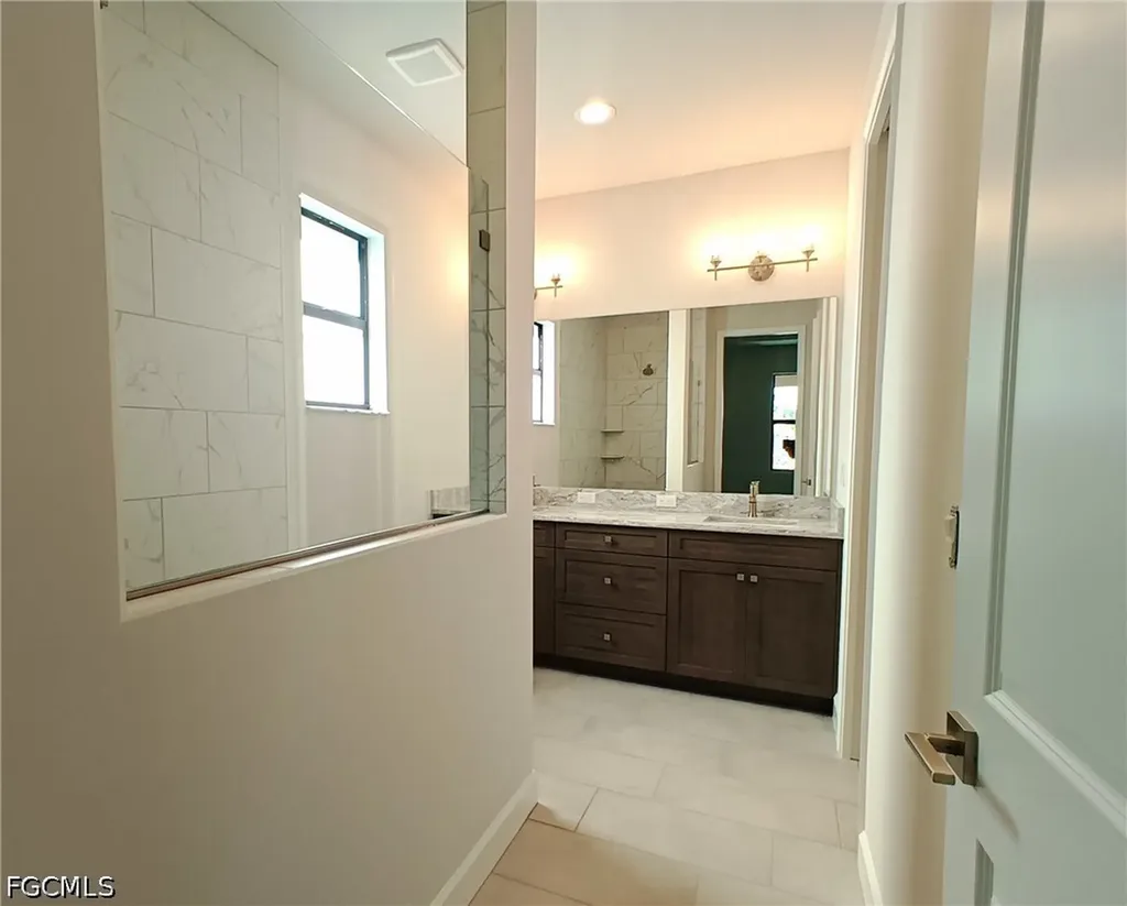 1017 SW 33rd Street Cape Coral FL 33914