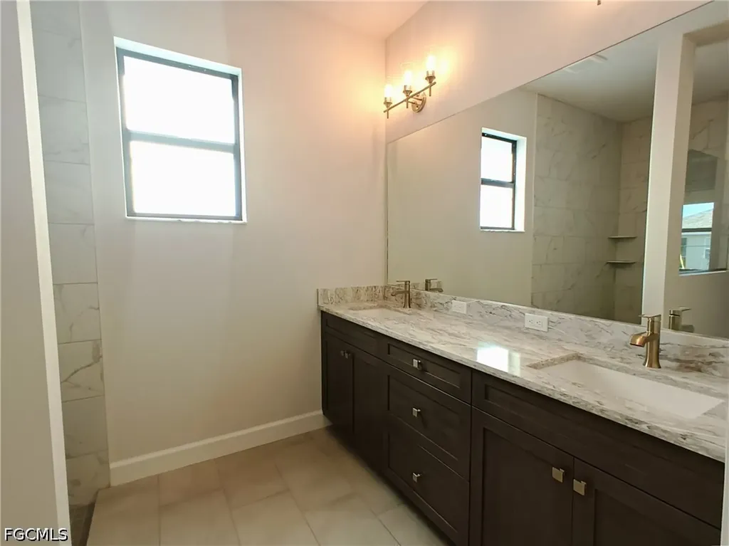 1017 SW 33rd Street Cape Coral FL 33914