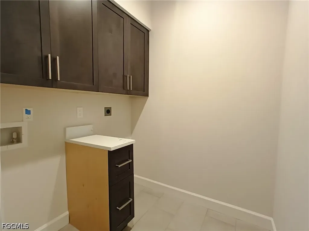 1017 SW 33rd Street Cape Coral FL 33914