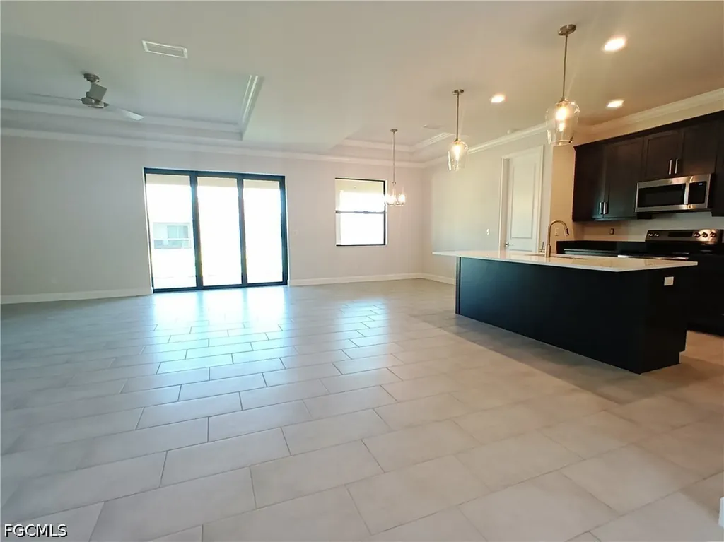 1017 SW 33rd Street Cape Coral FL 33914