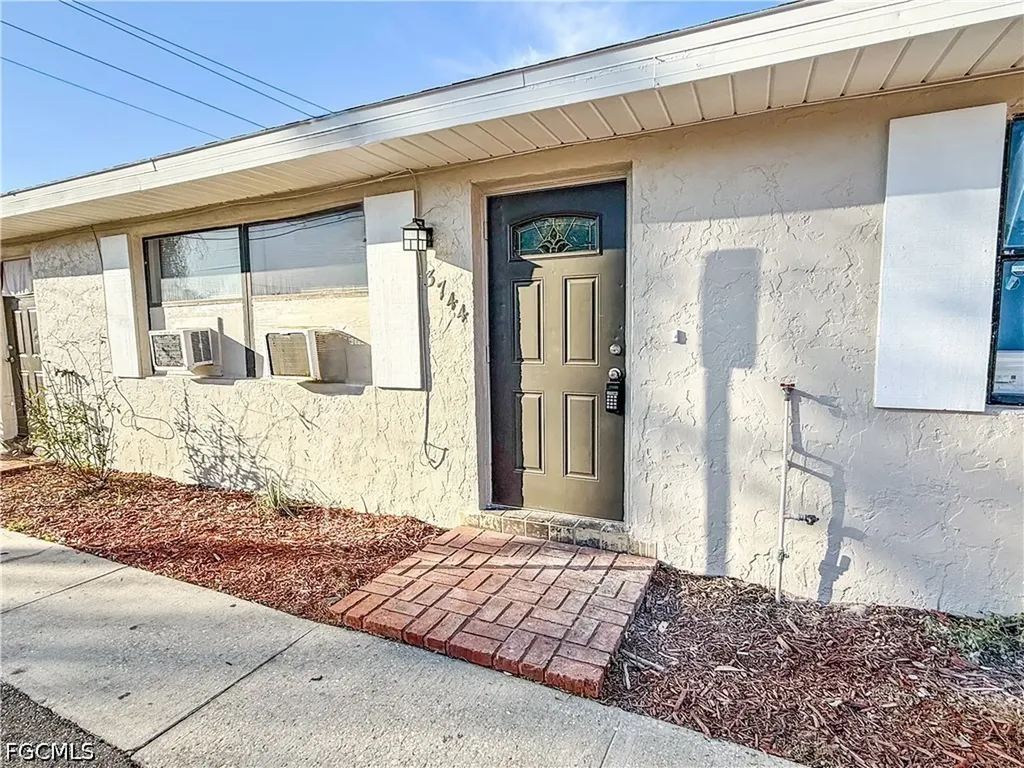3744 Estelle Avenue Fort Myers FL 33916