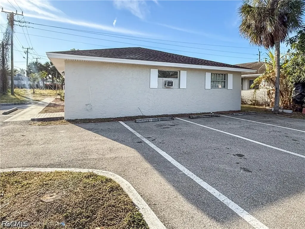 3744 Estelle Avenue Fort Myers FL 33916