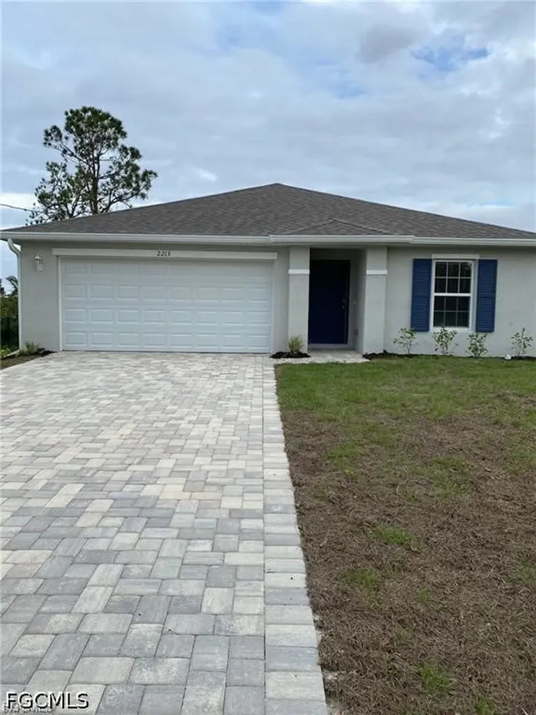 2213 NE 33rd Street Cape Coral FL 33909