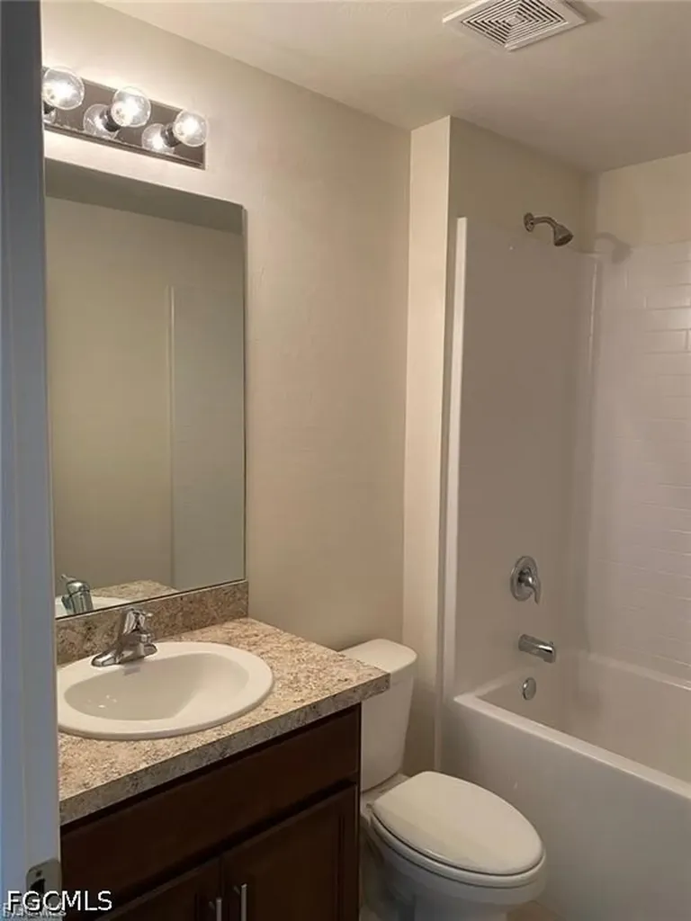 2213 NE 33rd Street Cape Coral FL 33909