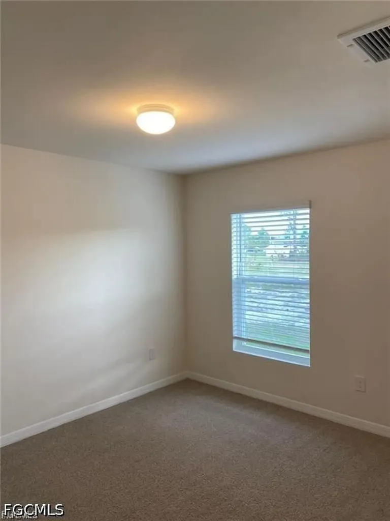 2213 NE 33rd Street Cape Coral FL 33909