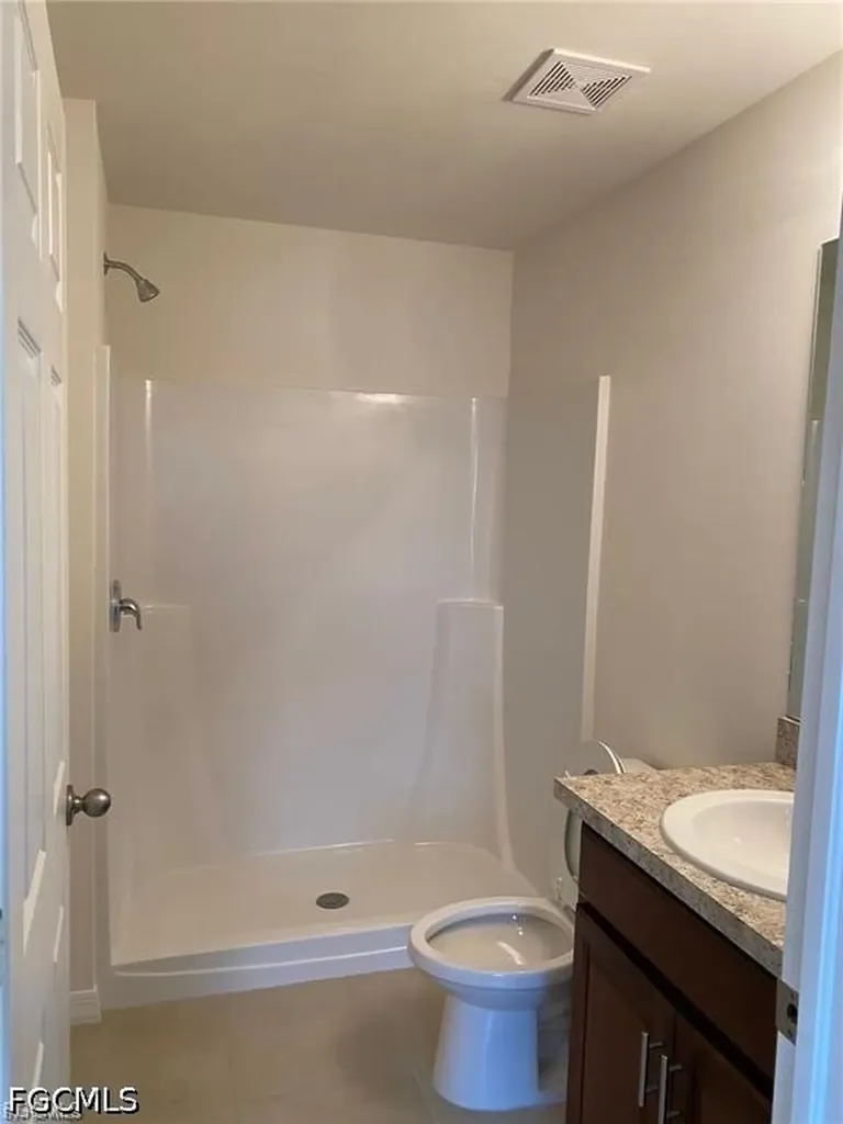 2213 NE 33rd Street Cape Coral FL 33909