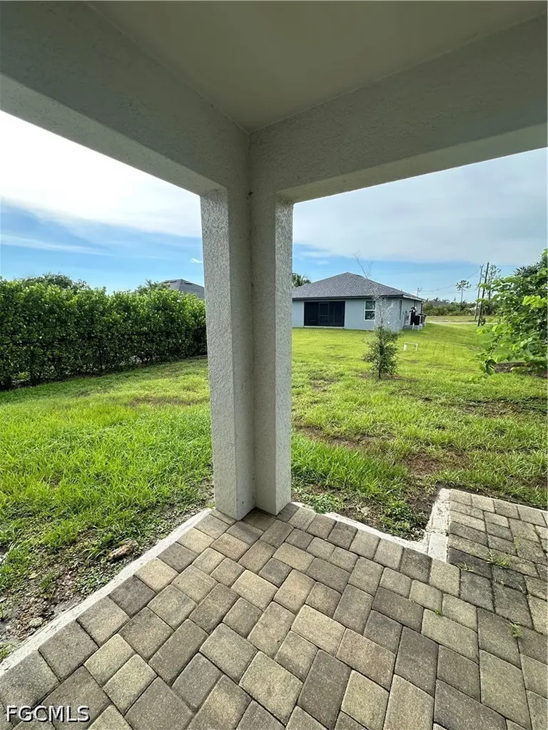 2213 NE 33rd Street Cape Coral FL 33909