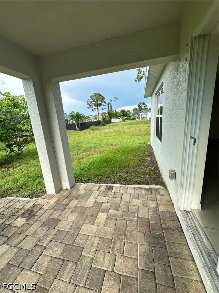2213 NE 33rd Street Cape Coral FL 33909
