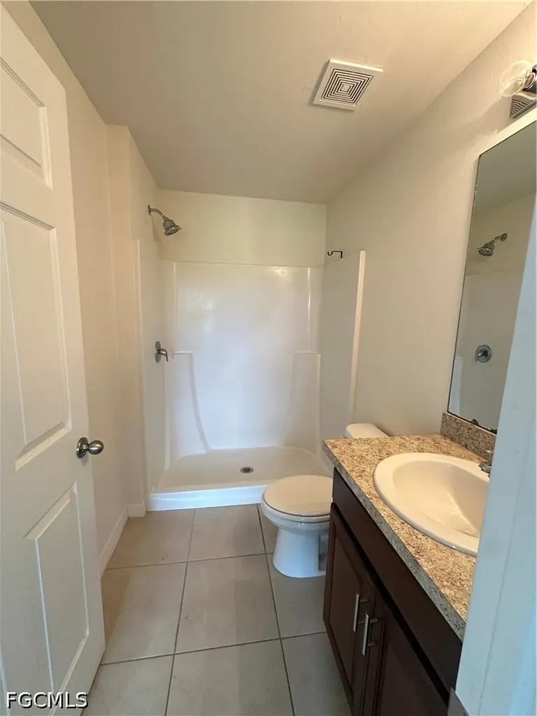 2213 NE 33rd Street Cape Coral FL 33909