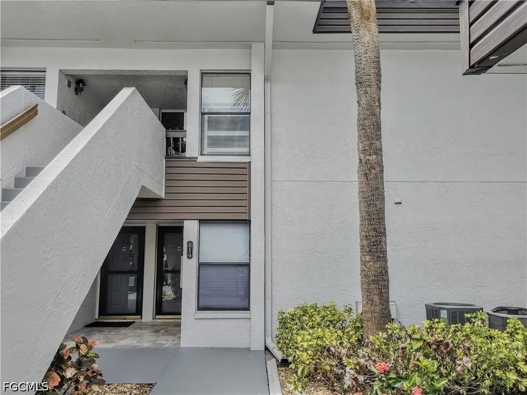 5830 Trailwinds Drive Fort Myers FL 33907