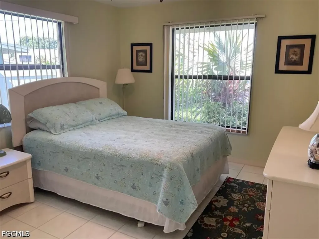 4919 Victoria Drive Cape Coral FL 33904