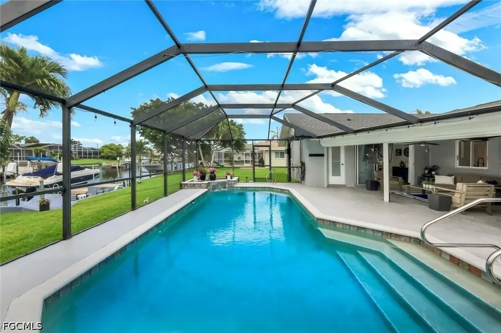 2107 SE 25th Terrace Cape Coral FL 33904