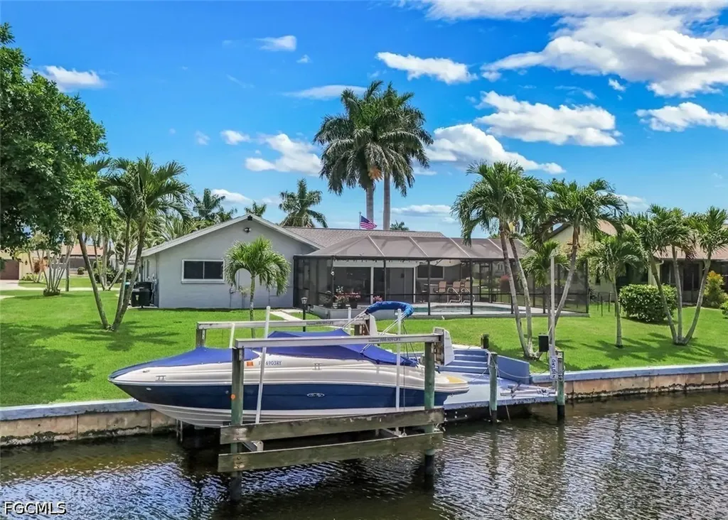 2107 SE 25th Terrace Cape Coral FL 33904
