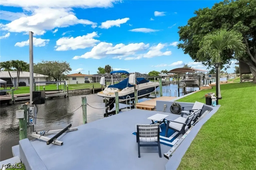 2107 SE 25th Terrace Cape Coral FL 33904