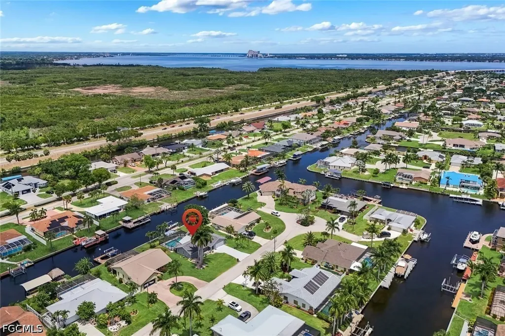 2107 SE 25th Terrace Cape Coral FL 33904