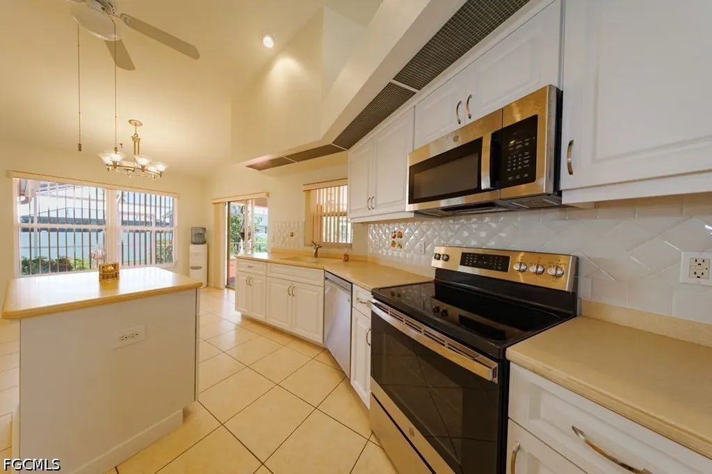 4210 SW 25th Place Cape Coral FL 33914