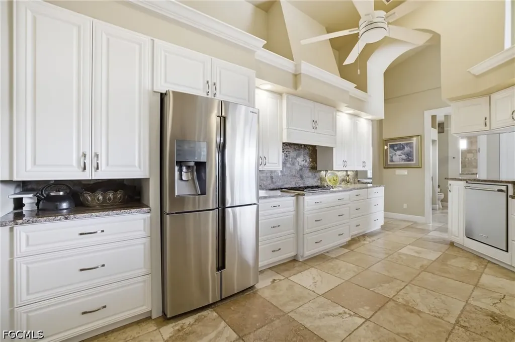 2504 Caloosa Shores Drive Labelle FL 33935