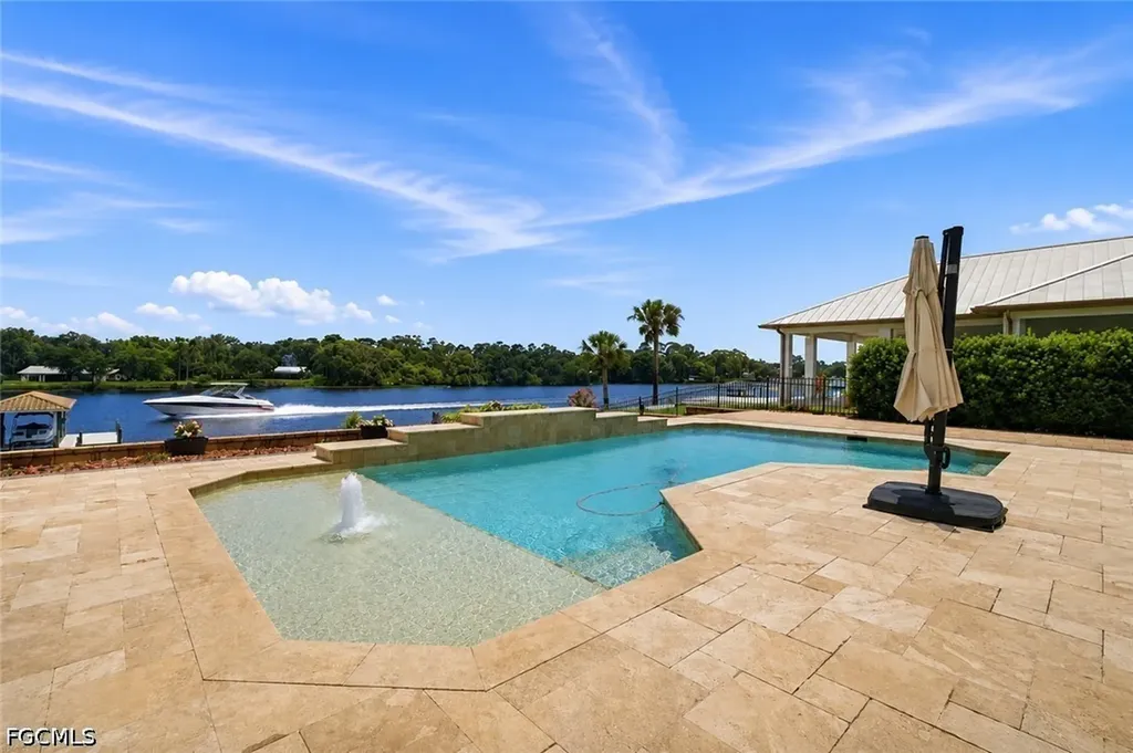 2504 Caloosa Shores Drive Labelle FL 33935