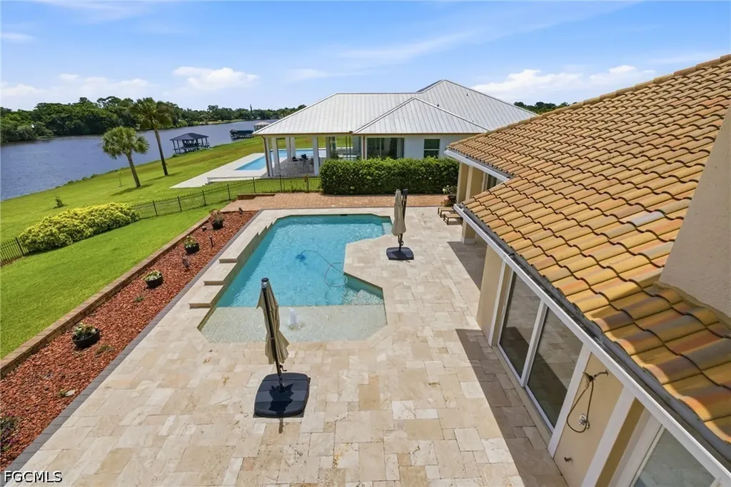 2504 Caloosa Shores Drive Labelle FL 33935