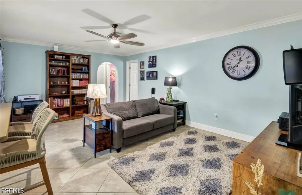 703 SE 33rd Terrace Cape Coral FL 33904