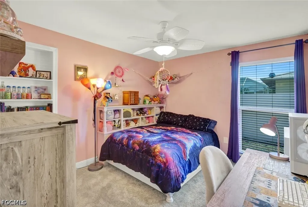 703 SE 33rd Terrace Cape Coral FL 33904