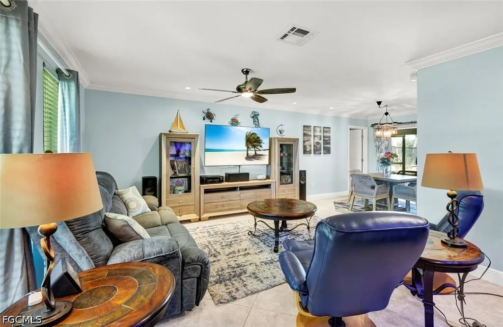 703 SE 33rd Terrace Cape Coral FL 33904