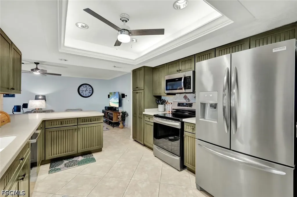 703 SE 33rd Terrace Cape Coral FL 33904
