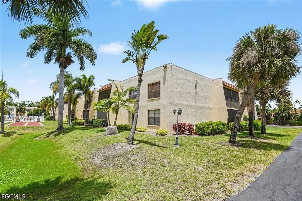 12501 Mcgregor Boulevard Fort Myers FL 33919