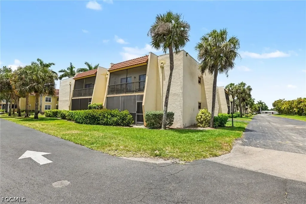 12501 Mcgregor Boulevard Fort Myers FL 33919