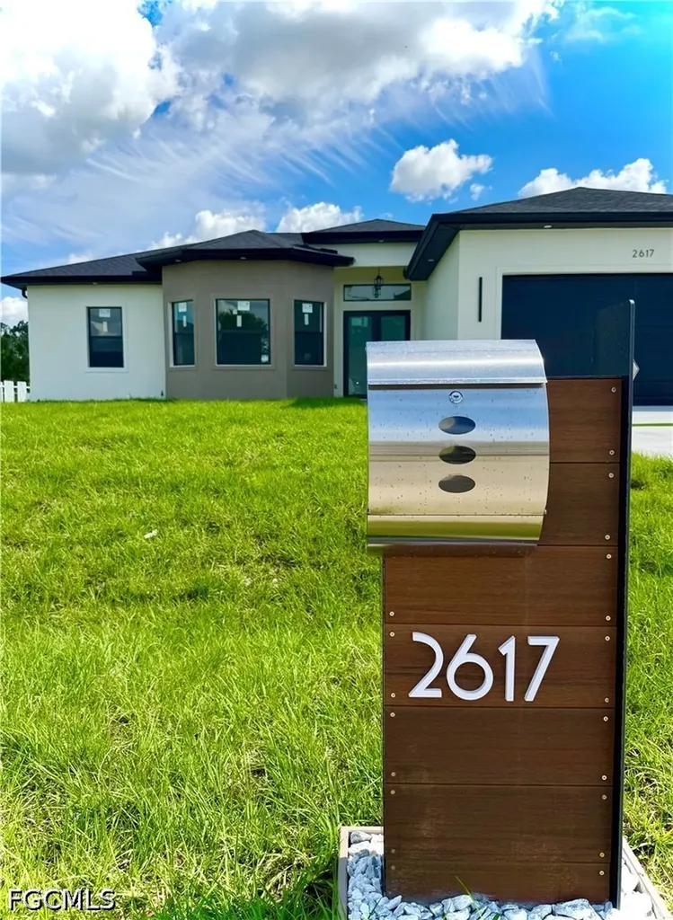 2617 6th Street SW Lehigh Acres FL 33976