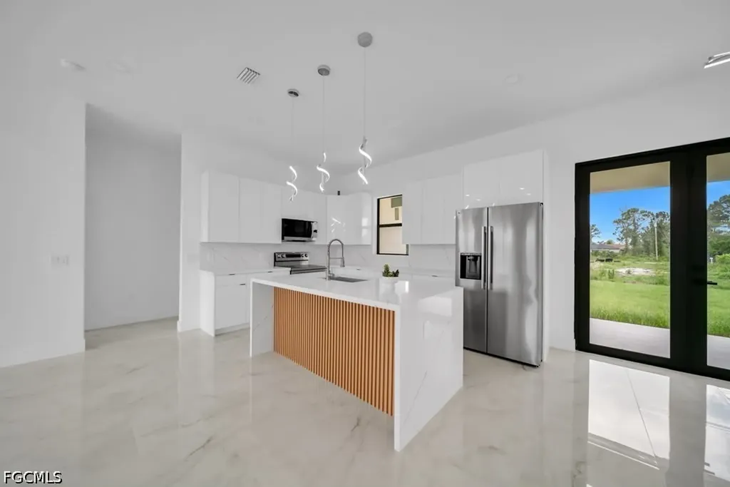 2617 6th Street SW Lehigh Acres FL 33976