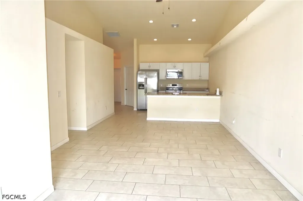 1109 Andalusia Boulevard Cape Coral FL 33909