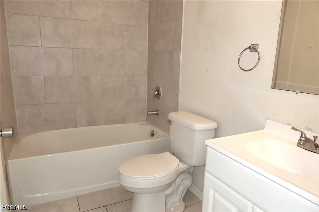 1109 Andalusia Boulevard Cape Coral FL 33909
