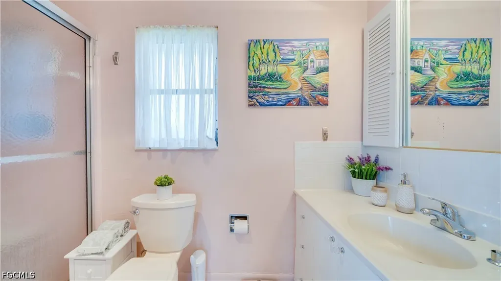 3520 SE 3rd Place Cape Coral FL 33904