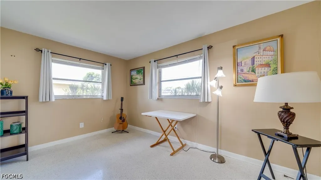 3520 SE 3rd Place Cape Coral FL 33904