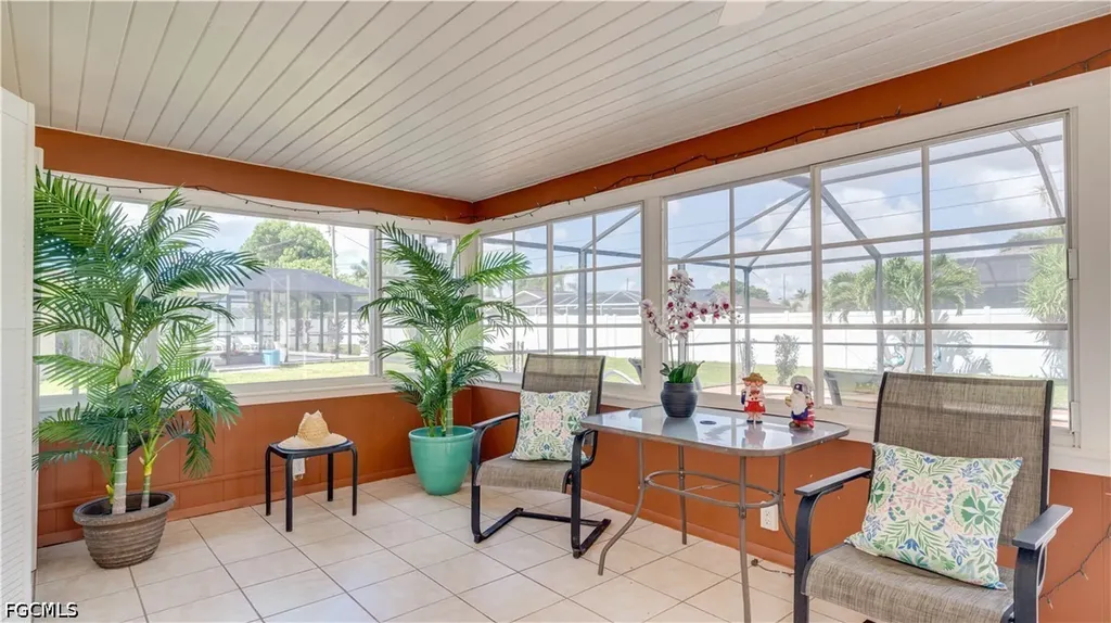 3520 SE 3rd Place Cape Coral FL 33904