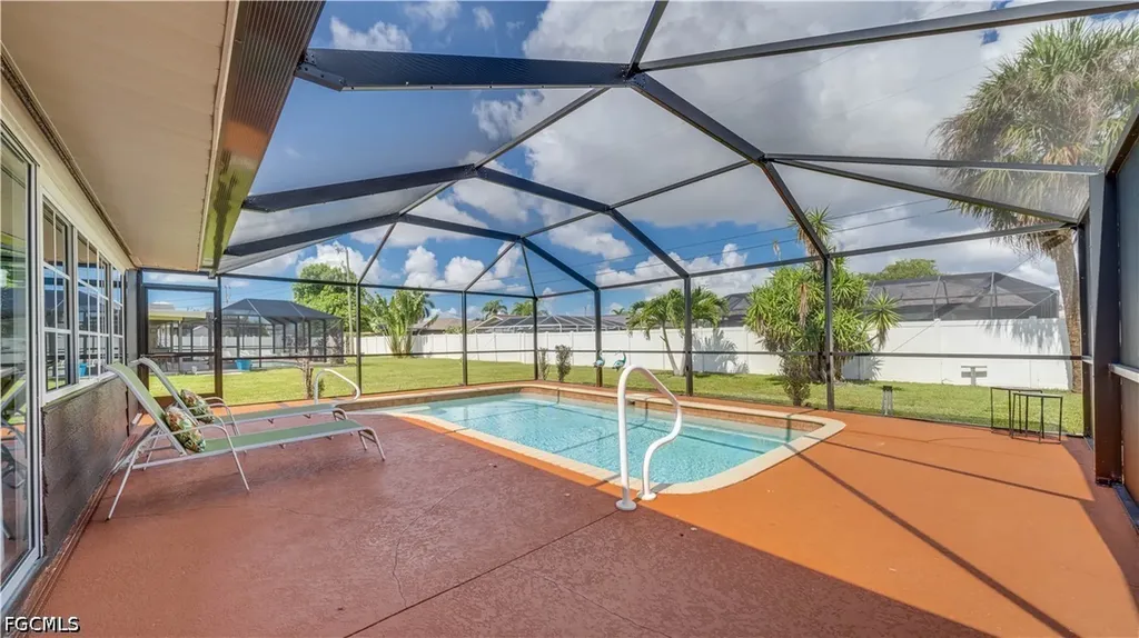 3520 SE 3rd Place Cape Coral FL 33904