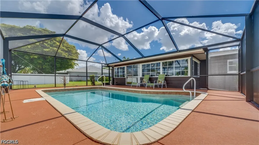 3520 SE 3rd Place Cape Coral FL 33904
