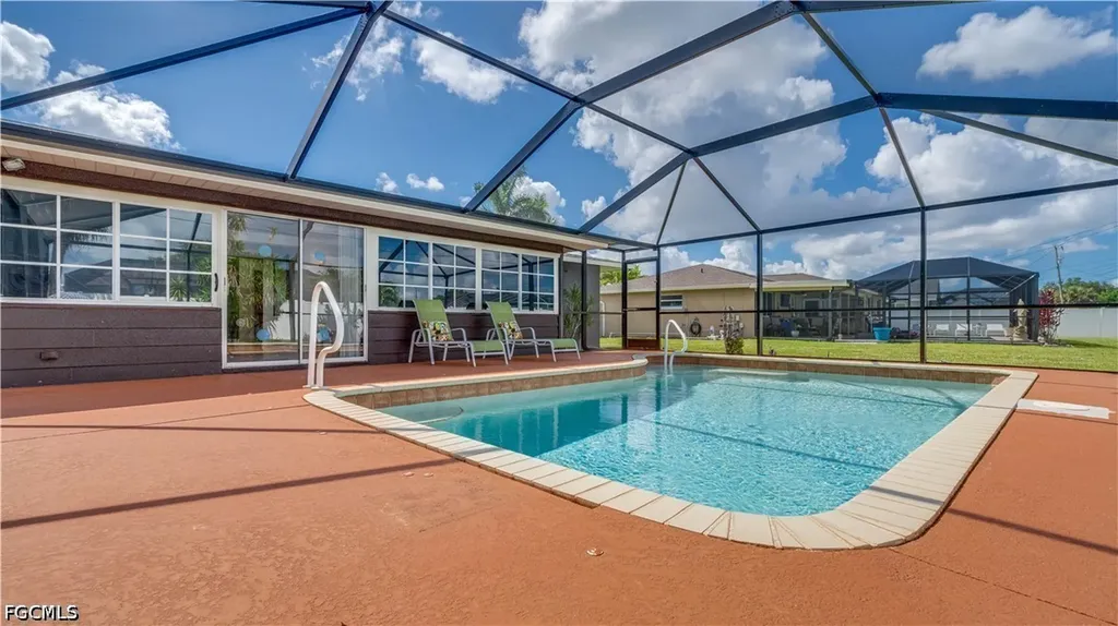 3520 SE 3rd Place Cape Coral FL 33904