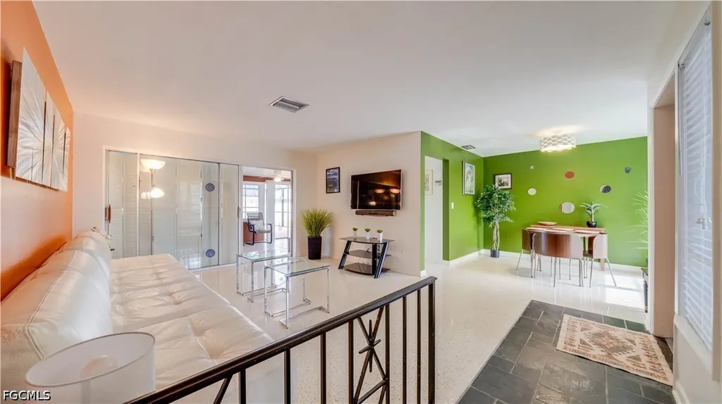 3520 SE 3rd Place Cape Coral FL 33904