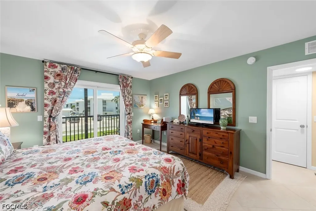 1340 Middle Gulf Drive Sanibel FL 33957
