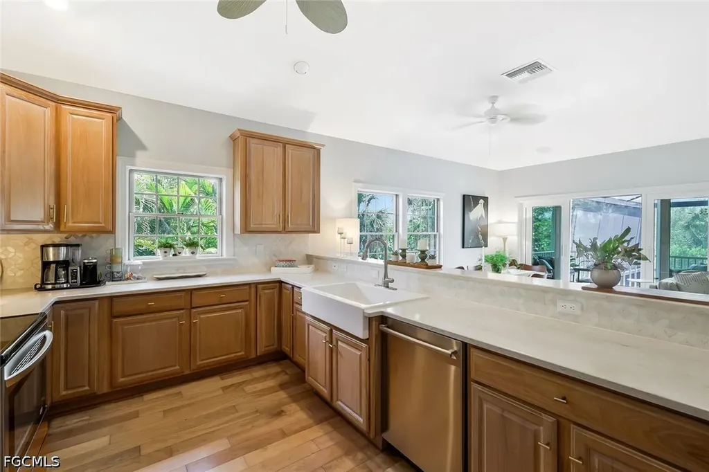 2130 Sunset Circle Sanibel FL 33957