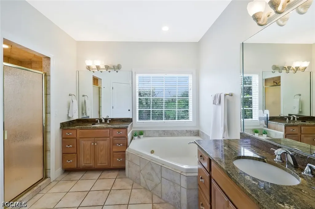 2130 Sunset Circle Sanibel FL 33957