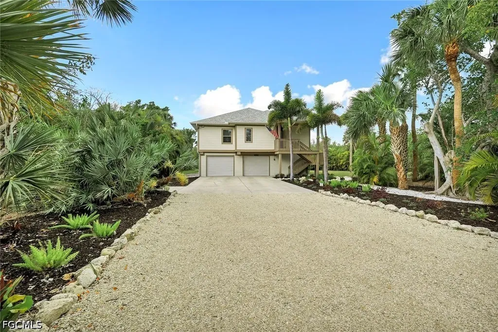 2130 Sunset Circle Sanibel FL 33957