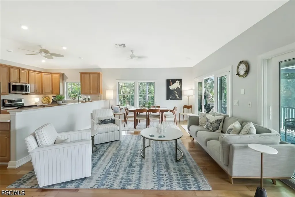 2130 Sunset Circle Sanibel FL 33957