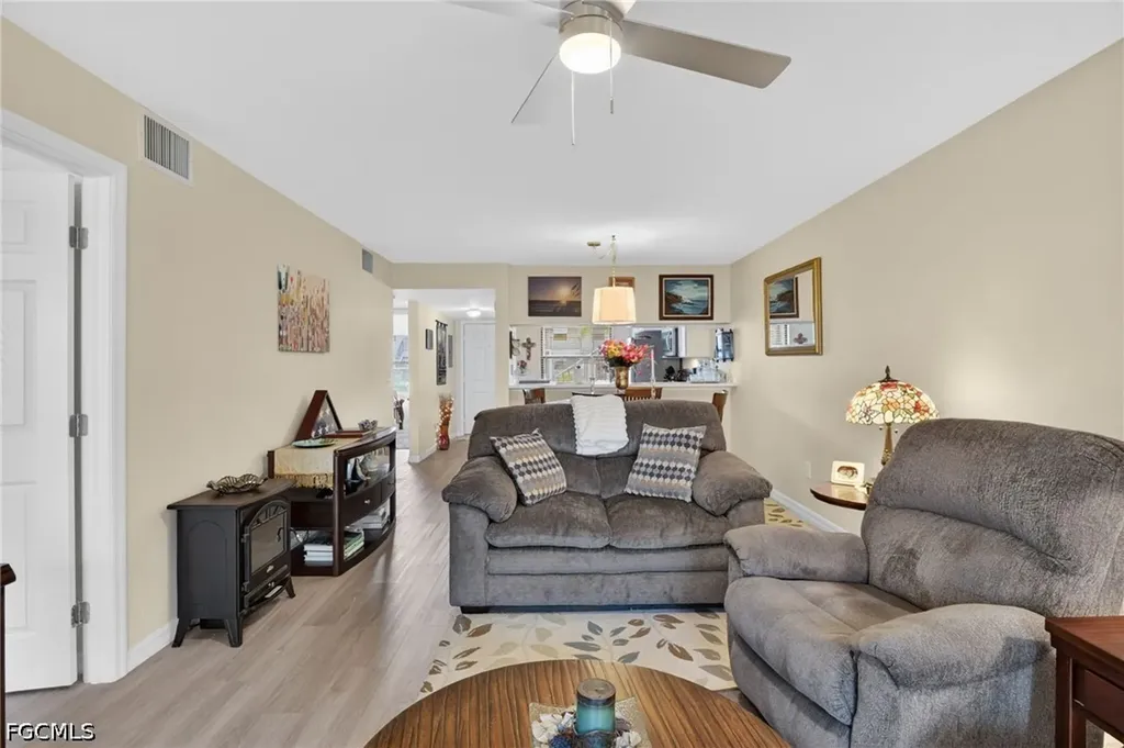 5735 Foxlake Drive North Fort Myers FL 33917