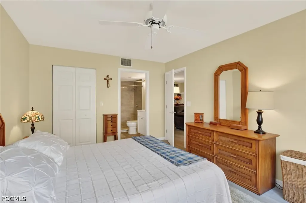 5735 Foxlake Drive North Fort Myers FL 33917